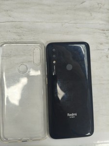 Б/в Мобільний телефон Xiaomi redmi 7 4/64gb 01-201142973