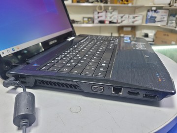 Б/в Ноутбук Medion 15/core i3 350m ddr3/4gb ddr3/hdd 500 gb/ssd *відсутній/geforce 310m 01-201159101