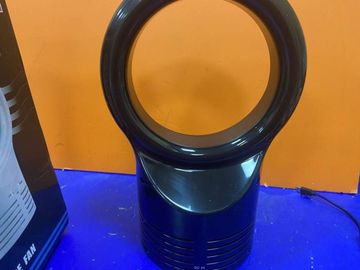 16-000225828: Mini fan