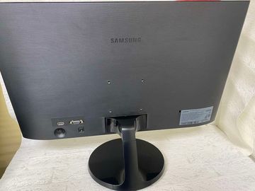 01-200765902: Samsung s22f350f