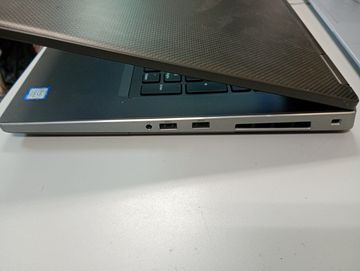 01-200776932: Dell 17/core i7 9850h ddr4/32gb ddr4/hdd *відсутній/ssd 512 gb/quadro rtx 3000 6gb