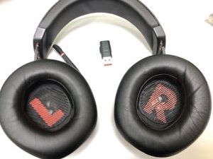 01-200790876: Jbl quantum 610