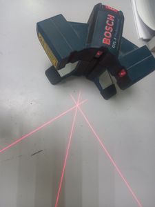 Б/в Лазерний нівелір Bosch gtl 3 professional 01-200803012