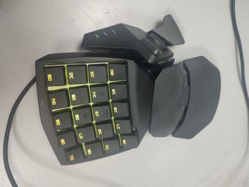 Б/в Кейпад Razer orbweaver 01-200804514