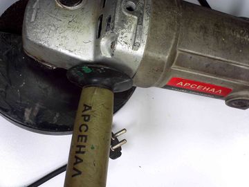 Б/в Кутова шліфмашина Арсенал ушм-180/1950 01-200806484