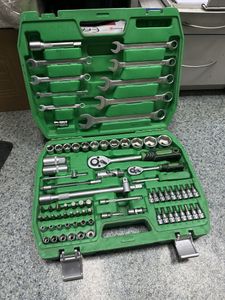 Б/у Набор инструментов Intertool et-6082sp 01-200808510