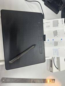 Wacom intuos m bluetooth pistachio