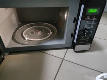 Б/в Мікрохвильова піч Panasonic nn-gd38hs 01-200817517