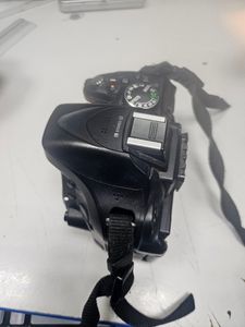 Б/в Фотоапарат Nikon d5200 / nikkor-s auto 50mm f/1.4 01-200826016