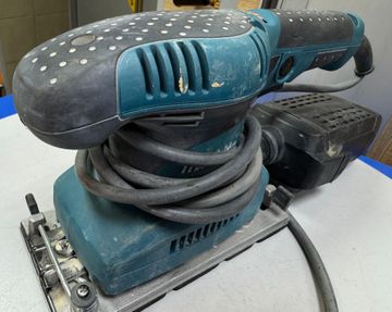 Б/у Шлифмашина вибро Makita bo3711 01-200749399