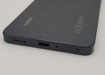 Б/в Мобільний телефон Xiaomi 14t 12/256gb 01-200840384