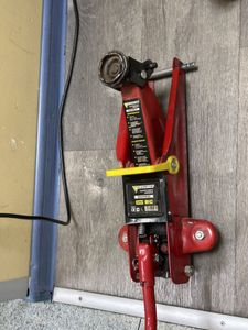 Б/в Домкрат гідравлічний підкатний Forte ta82008-2t 01-200856506