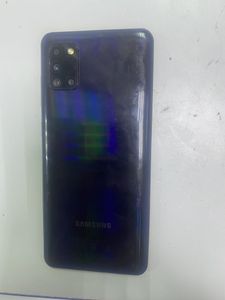 Б/в Мобільний телефон Samsung galaxy a31 4/64gb 01-200860085