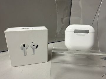 Б/в Навушники Apple airpods 4 01-200872159