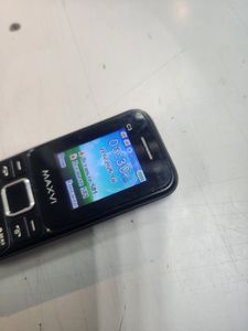 Б/в Мобільний телефон Maxvi c3 01-200881813