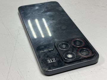 Б/в Мобільний телефон Zte blade a35 4/64gb 01-200882595