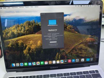 Б/в Ноутбук Apple macbook air a1932 13,3`` core i5 1,6ghz/ram8gb/ssd256gb/intel uhd graphics 617 01-200888398