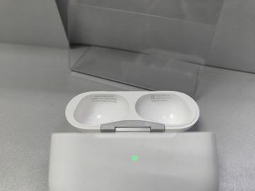 Б/в Навушники Apple airpods pro 2nd generation with magsafe charging case usb-c 01-200882208
