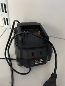 Б/у Угловая шлифмашина Revolt ag 20-125 1акб зп 01-200880067