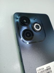 Б/в Мобільний телефон Infinix smart 8 2/64gb 01-200899621