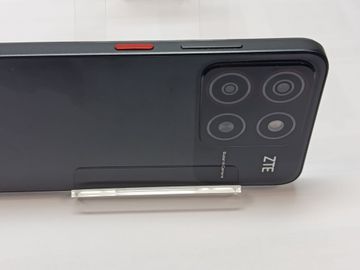 Б/в Мобільний телефон Zte blade a35 4/64gb 01-200901975