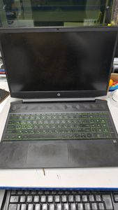 Б/у Ноутбук Hp 15/ryzen 5 3550h ddr4/8gb ddr4/hdd 500 gb/ssd 256 gb/geforce gtx1050 3gb 01-200909576