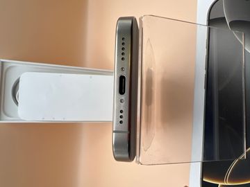 Б/в Мобільний телефон Apple iphone 16 pro 256gb 01-200873059