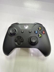 Б/в Ігрова приставка Microsoft xbox one x 1tb 01-200938562