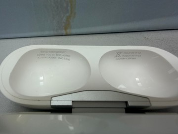 Б/в Навушники Apple airpods pro 2nd generation with magsafe charging case usb-c 01-200940189