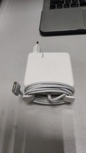 Б/в Ноутбук Apple macbook pro/ a1502 13,3"/ core i5 2.7ghz/ram8gb/ssd512gb/iris 6100 01-200947018