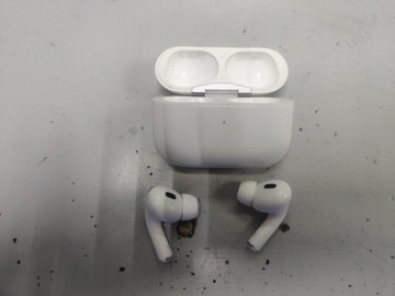 Б/в Навушники Apple airpods pro 2nd generation with magsafe charging case usb-c 01-200963310