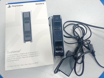 Б/в Док станція для геймпадів Sony dualsense charging station cfi-zds1 01-200975599