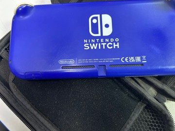 Б/в Ігрова приставка Nintendo switch lite 01-200997810