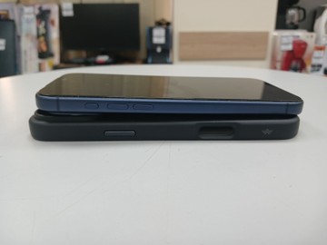 Б/у Мобільний телефон Apple iphone 17 pro max 512gb 01-201003819