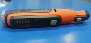 Б/в Багатофункціональний інструмент Black&Decker bcrt8i 01-201007896