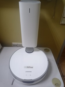 Б/у Робот-пылесос Samsung jet bot vr30t80313 зі станцією самоочищення 01-201038965