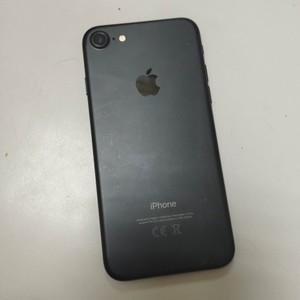 Б/в Мобільний телефон Apple iphone 7 32gb 01-201051517
