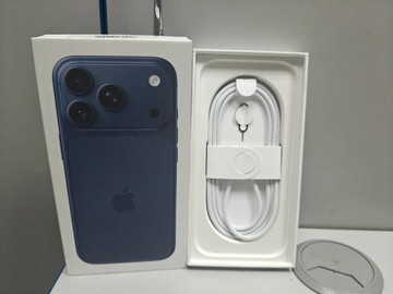 Б/в Мобільний телефон Apple iphone 17 pro 256gb 01-201053769