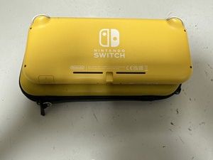 Б/в Ігрова приставка Nintendo switch lite 01-201118150