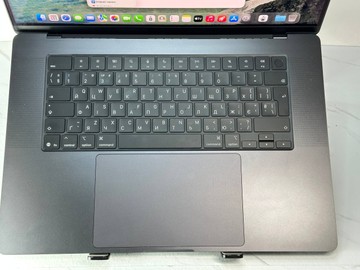 Б/у Ноутбук Apple macbook pro 16 a3429 / apple m5 max / ram 48gb / ssd 2tb / 40 core gpu 01-201103840