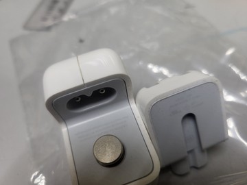 Б/в Мережевий зарядний пристрій Apple usa 01-201163764