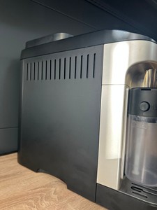 Б/в Кавоварка Delonghi magnifica evo ecam 290.61.b 01-201102727