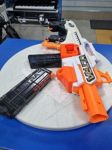 Б/у Машинка на пульте управления Бластер nerf select ultra 01-201183375