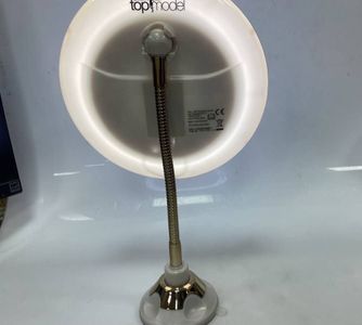 16-000229578: Gntm make up mirror