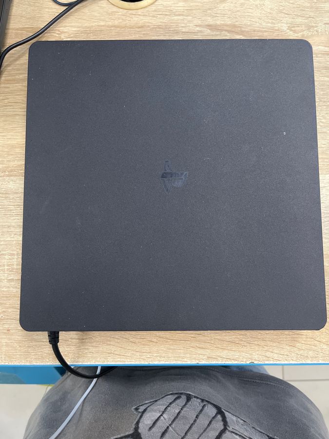 playstation 4 slim 1tb