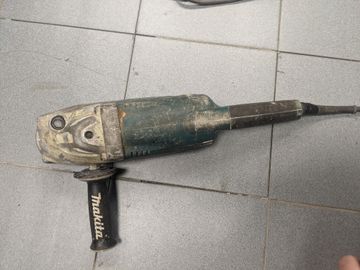 01-200609508: Makita ga9020