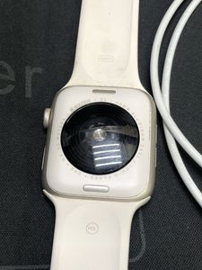01-200621201: Apple watch se 2 gps + cellular 44mm
