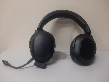 01-200756664: Razer barracuda x 2022