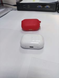 01-200778338: Apple airpods pro 2nd generation with magsafe charging case usb-c