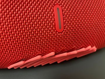 01-200783235: Jbl charge 5